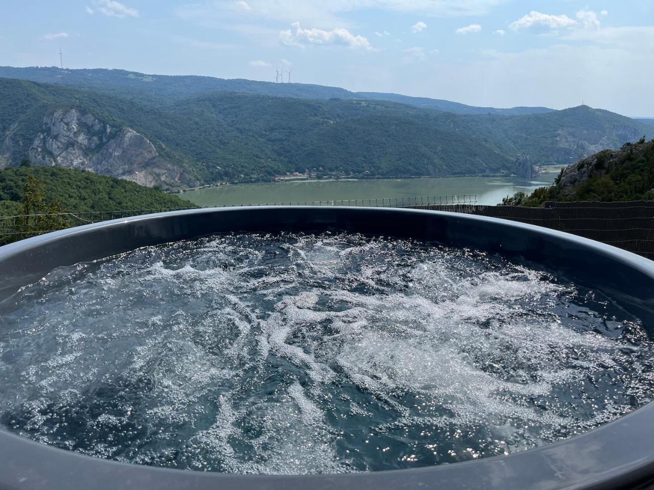 Cabana Priod Coronini Pescari Dış mekan fotoğraf